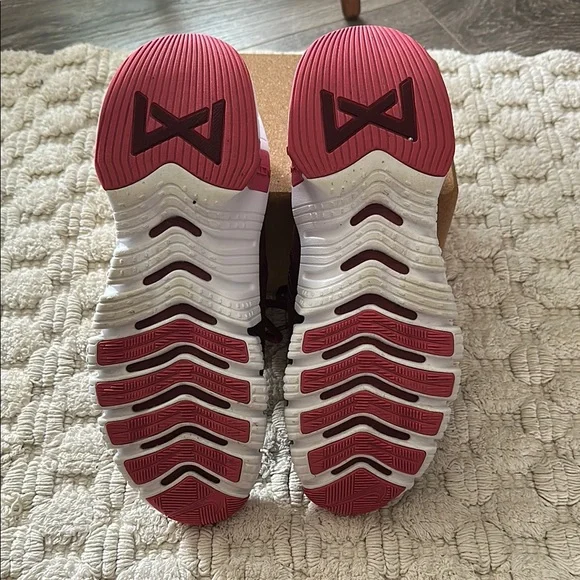 Nike Free Metcon 4 | Dark Beetroot/Archaeo Pink/Black/White | Size 9 - Picture 4 of 5